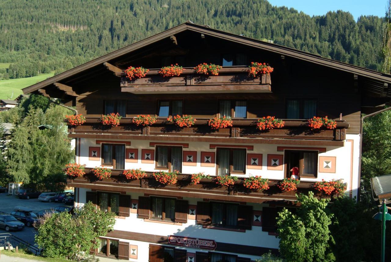 Hotel Pinzgauerhof - Inclusive Evening Dinner ซาลบาคฮินเทอร์เกลมม์ ภายนอก รูปภาพ